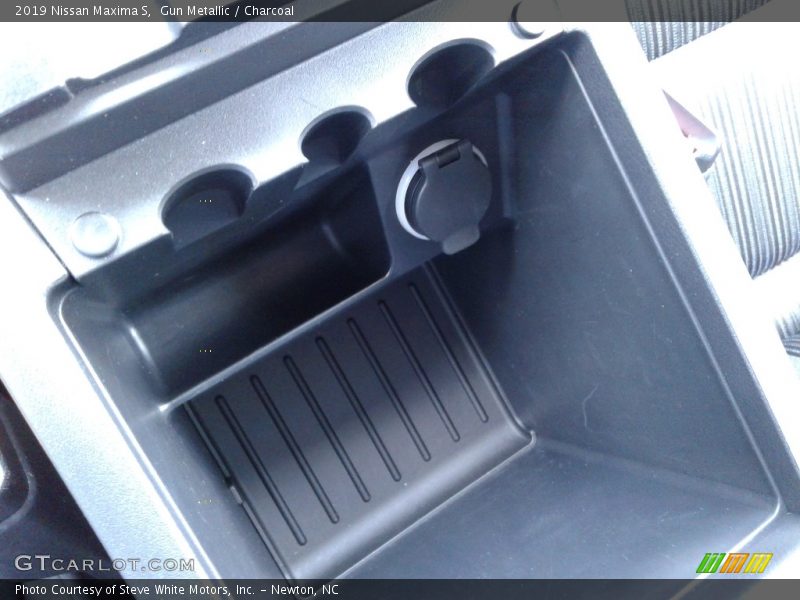Gun Metallic / Charcoal 2019 Nissan Maxima S