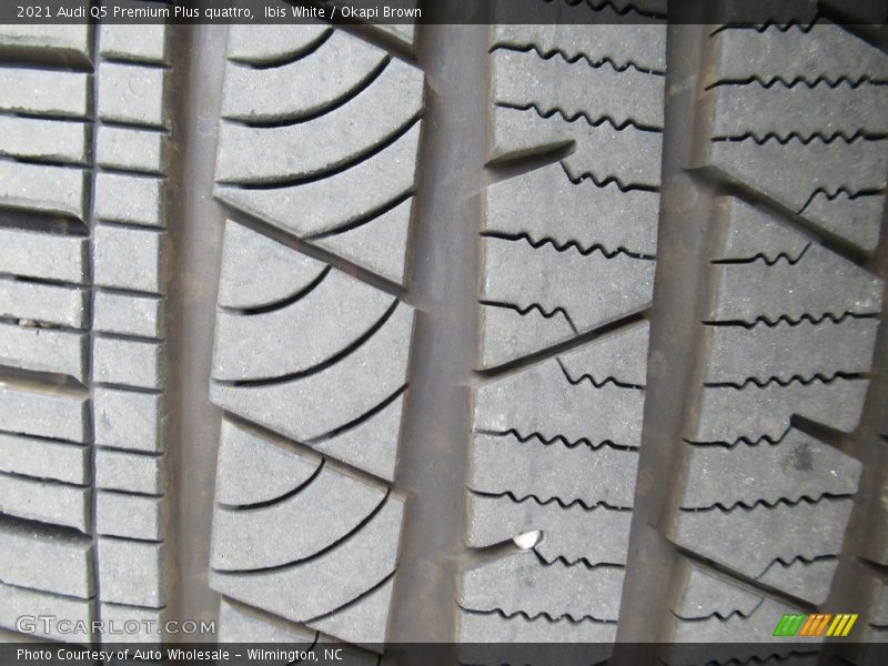 Ibis White / Okapi Brown 2021 Audi Q5 Premium Plus quattro