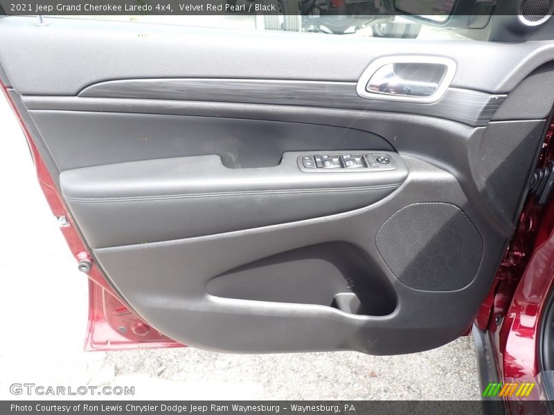 Velvet Red Pearl / Black 2021 Jeep Grand Cherokee Laredo 4x4
