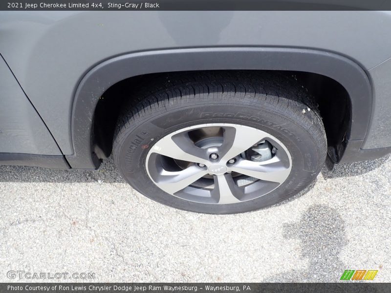 Sting-Gray / Black 2021 Jeep Cherokee Limited 4x4