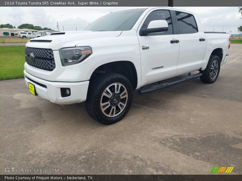 Super White / Graphite 2019 Toyota Tundra SR5 CrewMax 4x4
