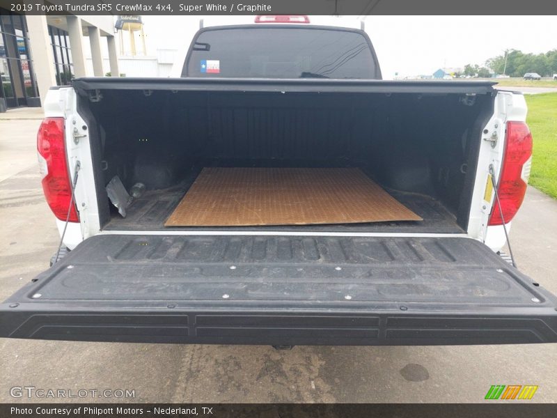 Super White / Graphite 2019 Toyota Tundra SR5 CrewMax 4x4