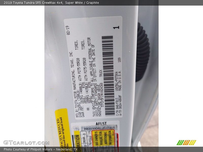 Super White / Graphite 2019 Toyota Tundra SR5 CrewMax 4x4