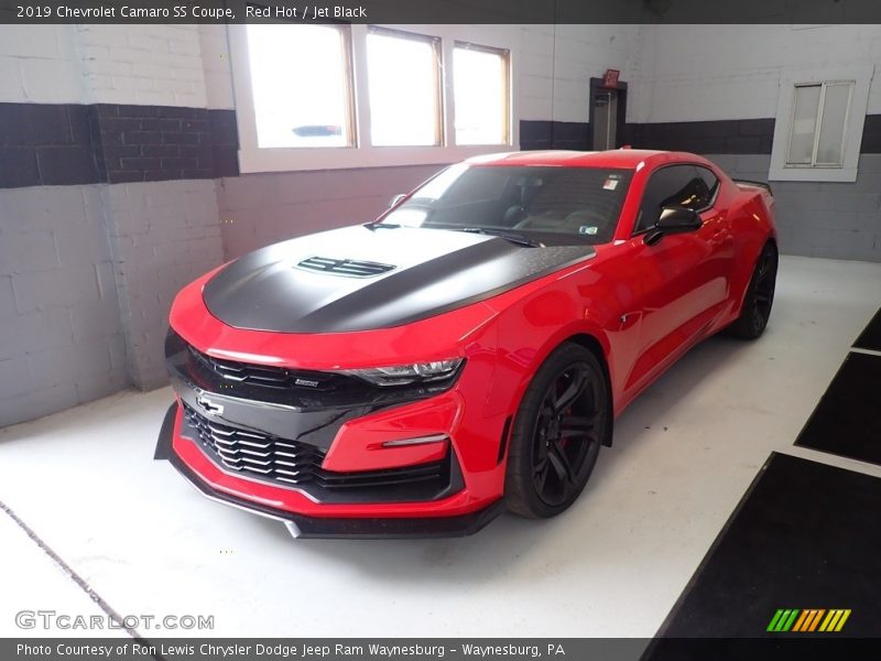 Red Hot / Jet Black 2019 Chevrolet Camaro SS Coupe