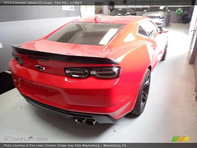 Red Hot / Jet Black 2019 Chevrolet Camaro SS Coupe