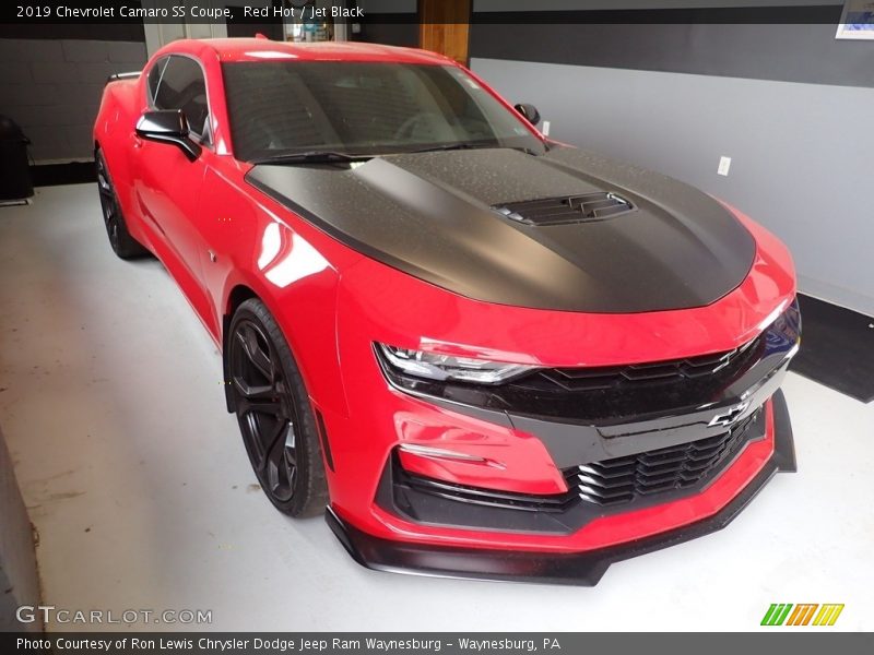 Red Hot / Jet Black 2019 Chevrolet Camaro SS Coupe