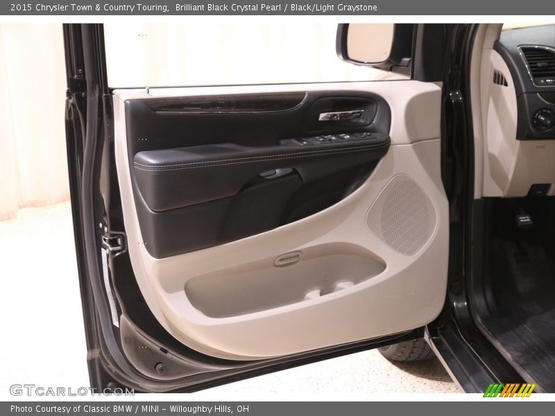 Brilliant Black Crystal Pearl / Black/Light Graystone 2015 Chrysler Town & Country Touring