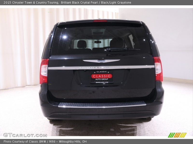 Brilliant Black Crystal Pearl / Black/Light Graystone 2015 Chrysler Town & Country Touring
