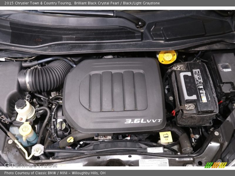 Brilliant Black Crystal Pearl / Black/Light Graystone 2015 Chrysler Town & Country Touring