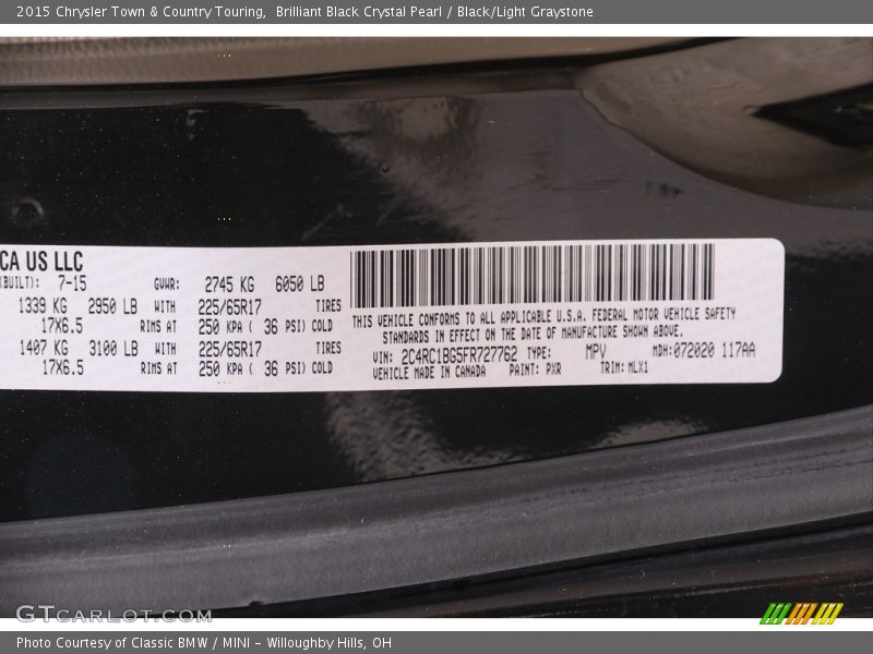 Brilliant Black Crystal Pearl / Black/Light Graystone 2015 Chrysler Town & Country Touring