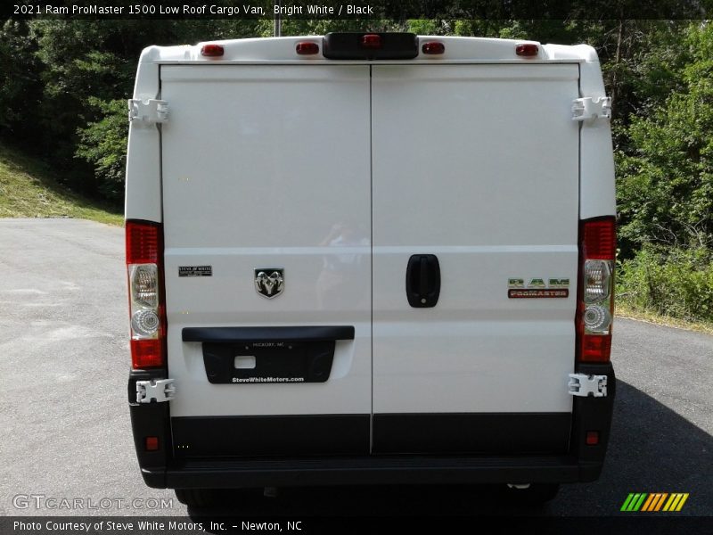 Bright White / Black 2021 Ram ProMaster 1500 Low Roof Cargo Van