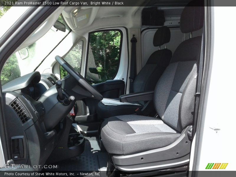 Bright White / Black 2021 Ram ProMaster 1500 Low Roof Cargo Van