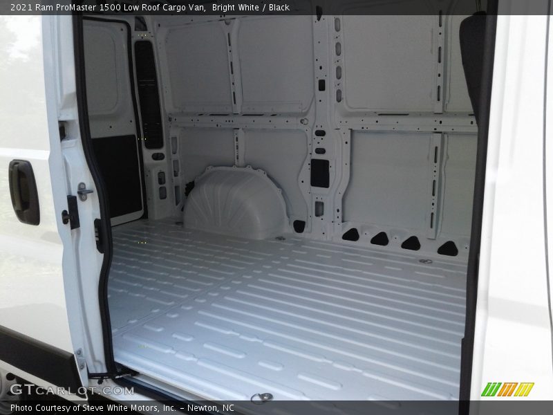 Bright White / Black 2021 Ram ProMaster 1500 Low Roof Cargo Van