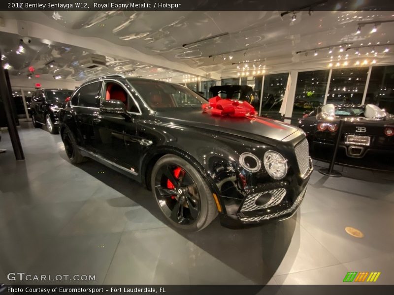 Royal Ebony Metallic / Hotspur 2017 Bentley Bentayga W12