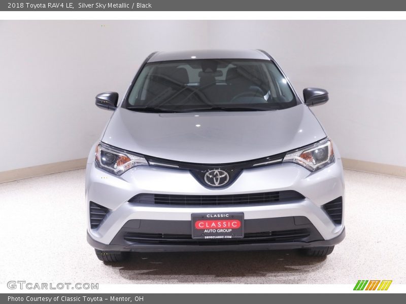 Silver Sky Metallic / Black 2018 Toyota RAV4 LE