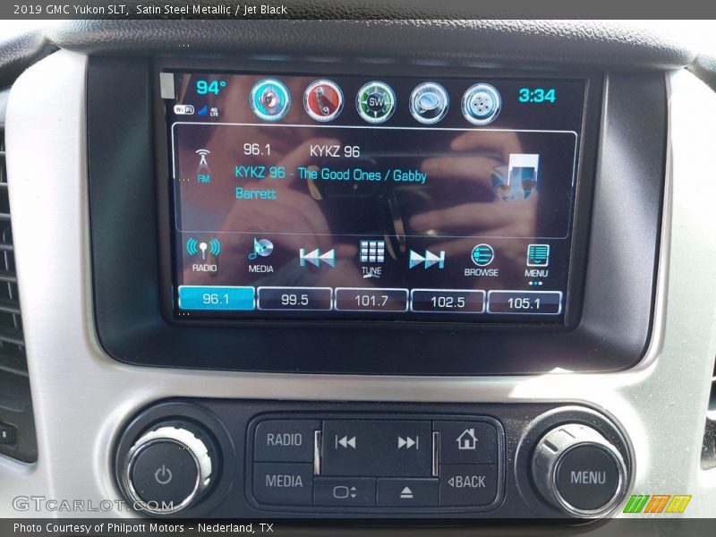 Satin Steel Metallic / Jet Black 2019 GMC Yukon SLT