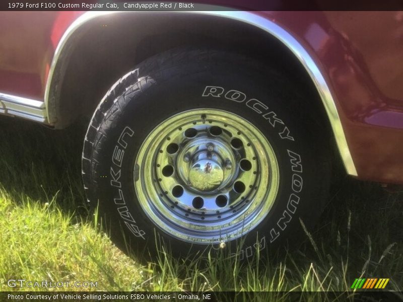 Candyapple Red / Black 1979 Ford F100 Custom Regular Cab