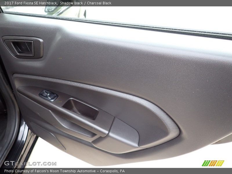 Shadow Black / Charcoal Black 2017 Ford Fiesta SE Hatchback