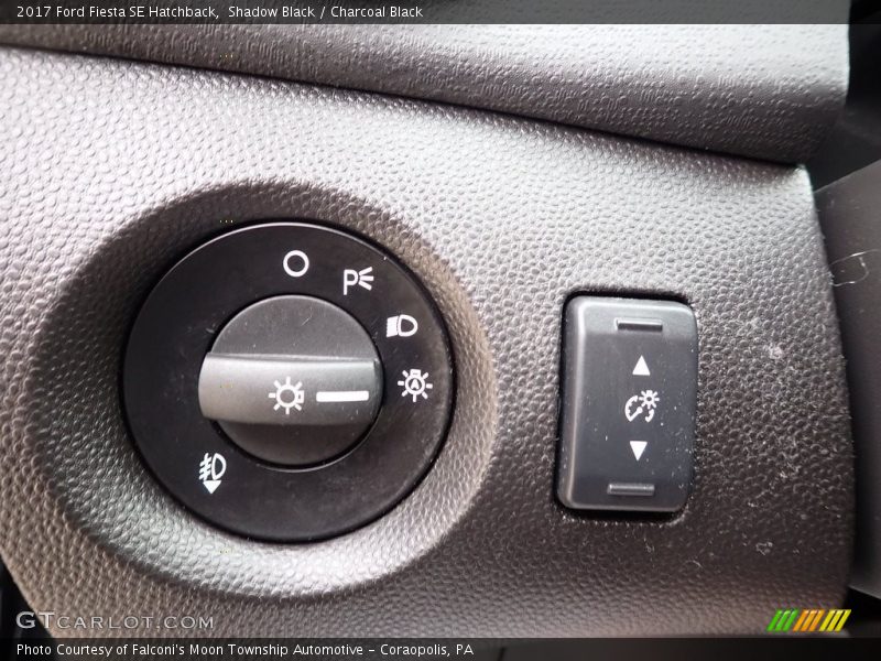 Shadow Black / Charcoal Black 2017 Ford Fiesta SE Hatchback