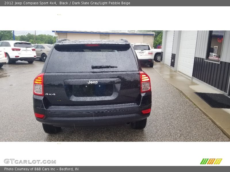 Black / Dark Slate Gray/Light Pebble Beige 2012 Jeep Compass Sport 4x4