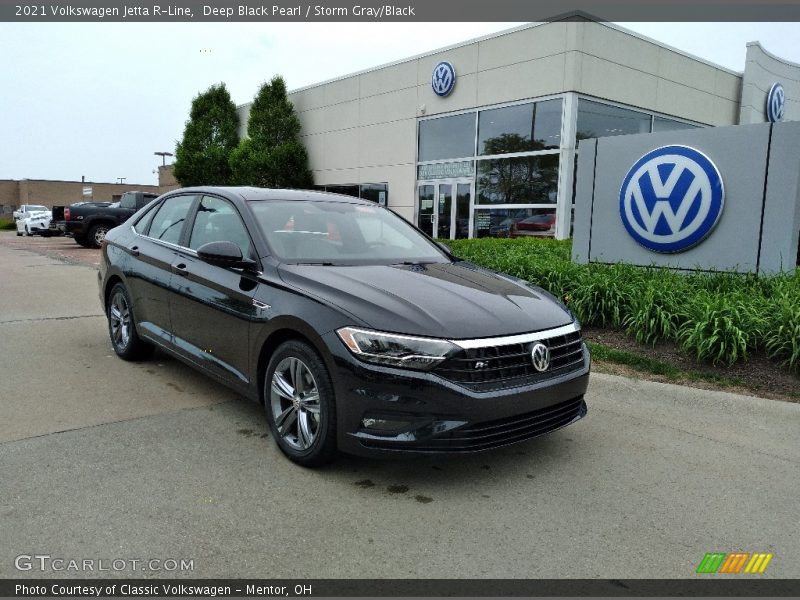 Front 3/4 View of 2021 Jetta R-Line