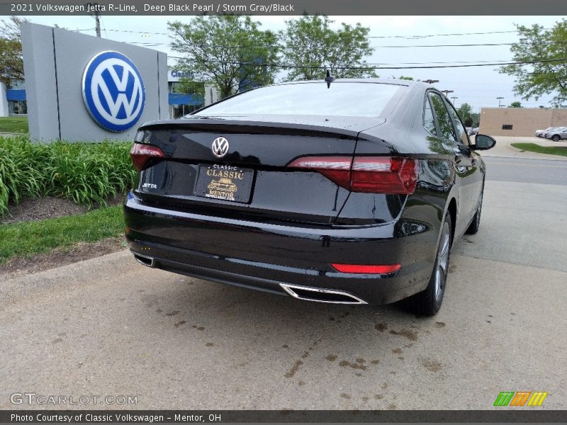 Deep Black Pearl / Storm Gray/Black 2021 Volkswagen Jetta R-Line