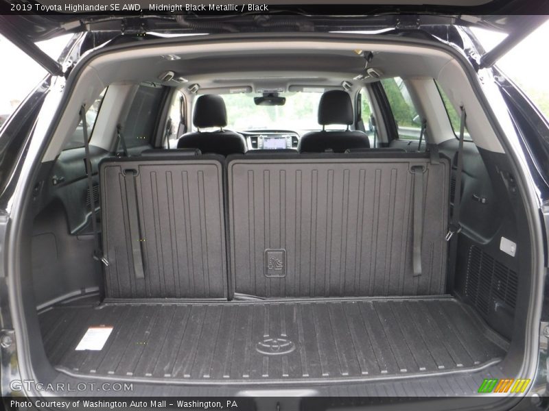 Midnight Black Metallic / Black 2019 Toyota Highlander SE AWD