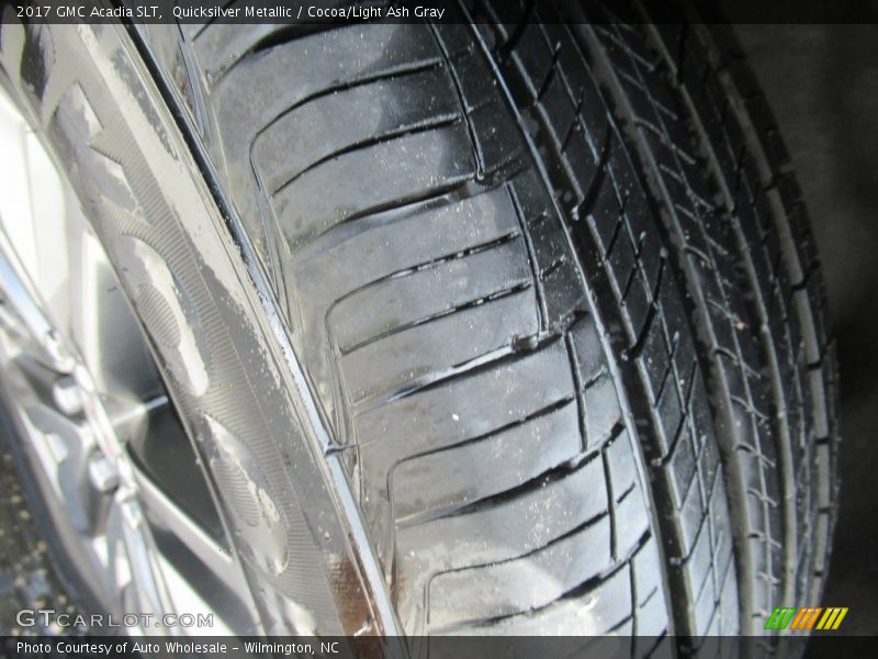 Quicksilver Metallic / Cocoa/Light Ash Gray 2017 GMC Acadia SLT