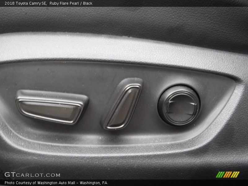 Ruby Flare Pearl / Black 2018 Toyota Camry SE