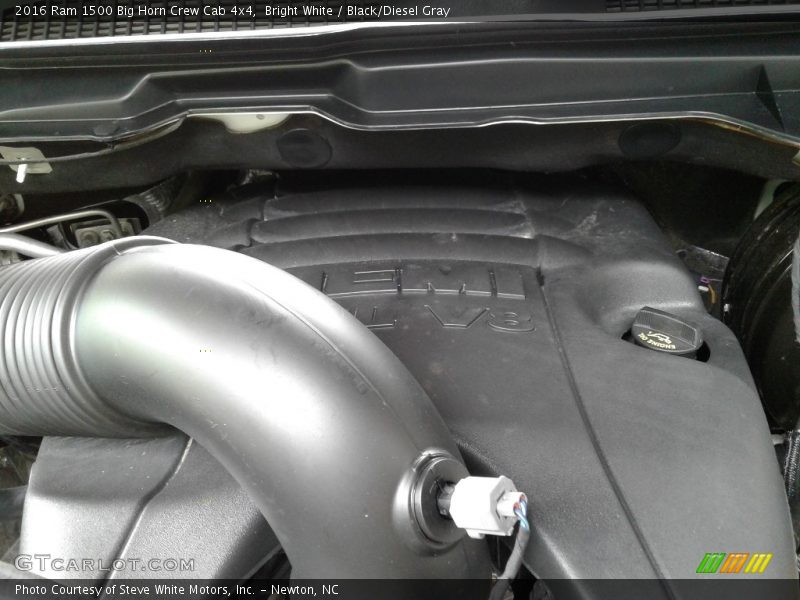 Bright White / Black/Diesel Gray 2016 Ram 1500 Big Horn Crew Cab 4x4