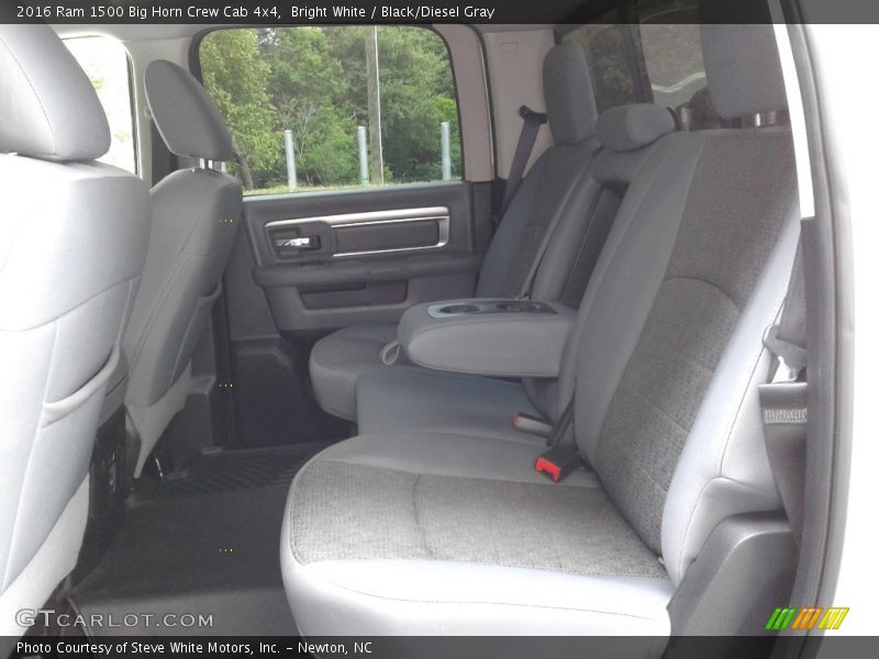 Bright White / Black/Diesel Gray 2016 Ram 1500 Big Horn Crew Cab 4x4