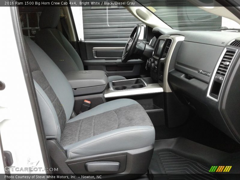 Bright White / Black/Diesel Gray 2016 Ram 1500 Big Horn Crew Cab 4x4