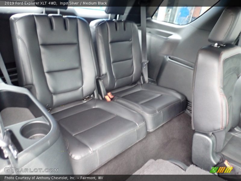 Ingot Silver / Medium Black 2019 Ford Explorer XLT 4WD