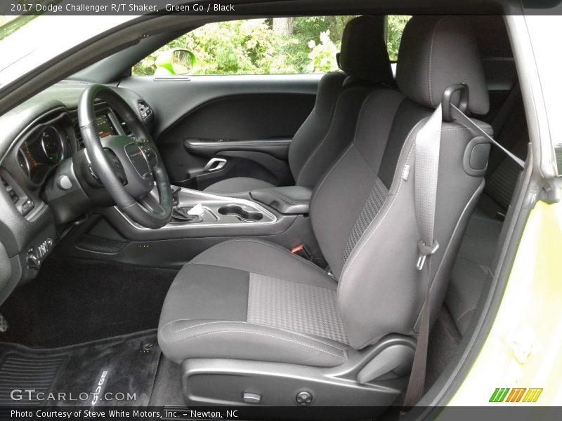 Front Seat of 2017 Challenger R/T Shaker