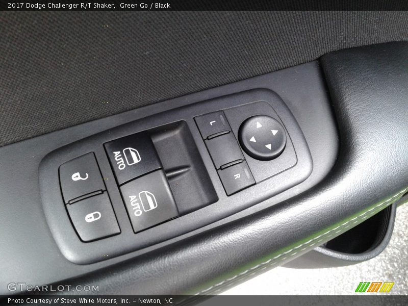 Controls of 2017 Challenger R/T Shaker