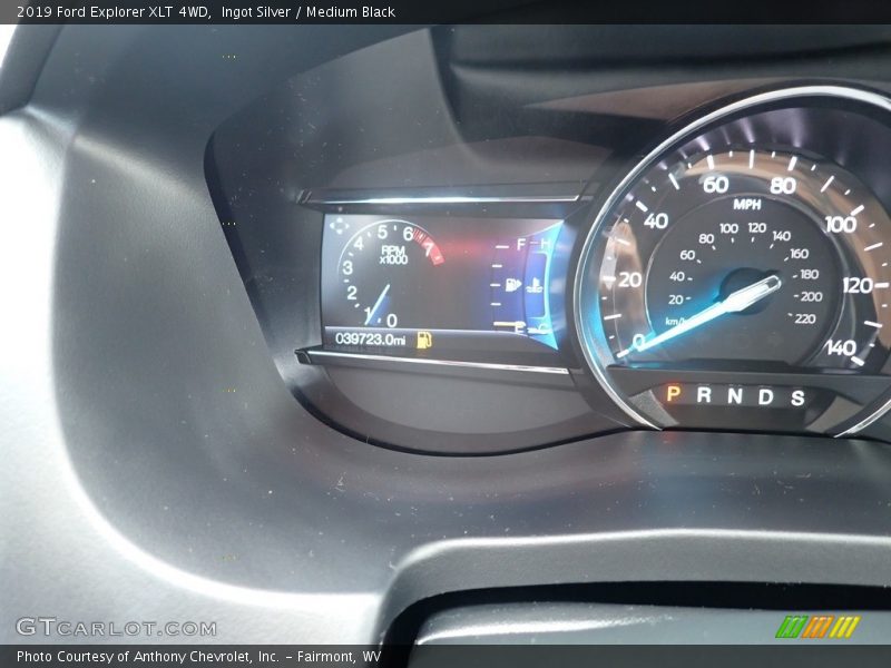 Ingot Silver / Medium Black 2019 Ford Explorer XLT 4WD