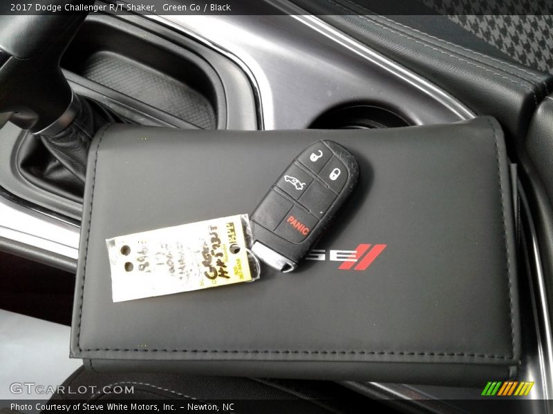 Green Go / Black 2017 Dodge Challenger R/T Shaker