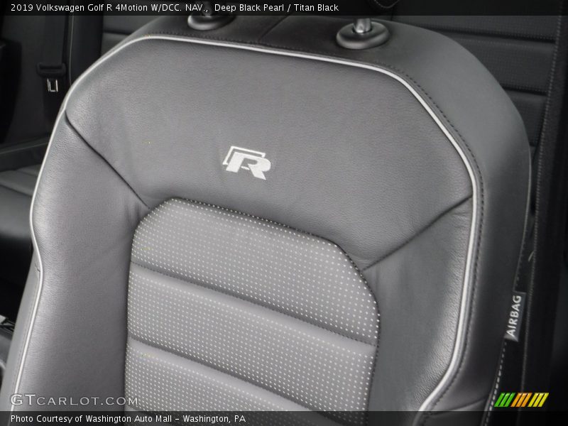 Deep Black Pearl / Titan Black 2019 Volkswagen Golf R 4Motion W/DCC. NAV.