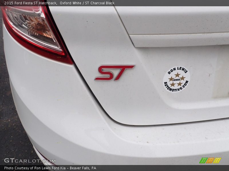 Oxford White / ST Charcoal Black 2015 Ford Fiesta ST Hatchback