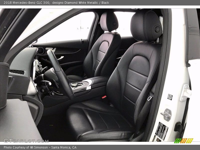 designo Diamond White Metallic / Black 2018 Mercedes-Benz GLC 300