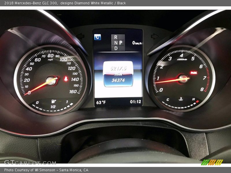 designo Diamond White Metallic / Black 2018 Mercedes-Benz GLC 300
