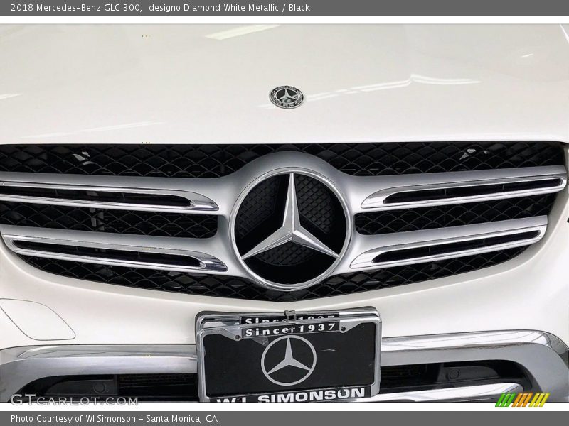 designo Diamond White Metallic / Black 2018 Mercedes-Benz GLC 300