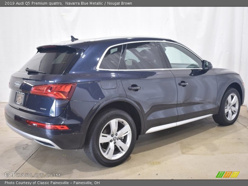 Navarra Blue Metallic / Nougat Brown 2019 Audi Q5 Premium quattro