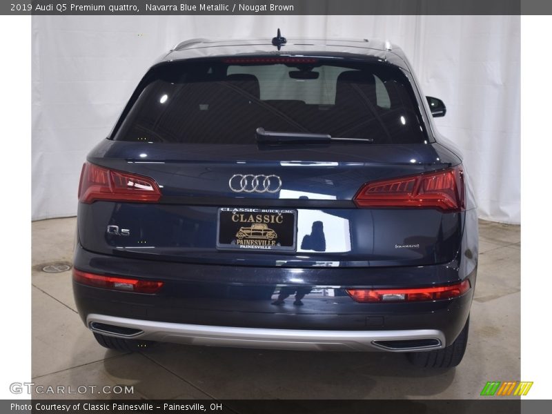 Navarra Blue Metallic / Nougat Brown 2019 Audi Q5 Premium quattro