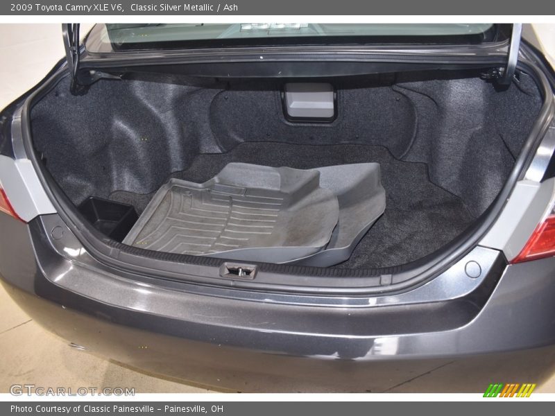 Classic Silver Metallic / Ash 2009 Toyota Camry XLE V6