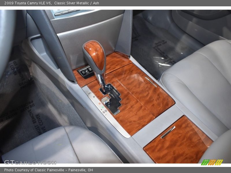 Classic Silver Metallic / Ash 2009 Toyota Camry XLE V6