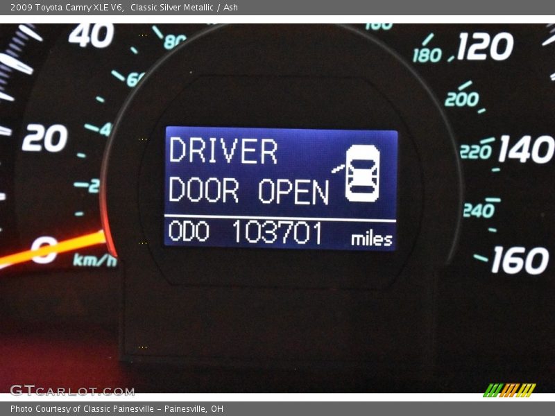 Classic Silver Metallic / Ash 2009 Toyota Camry XLE V6