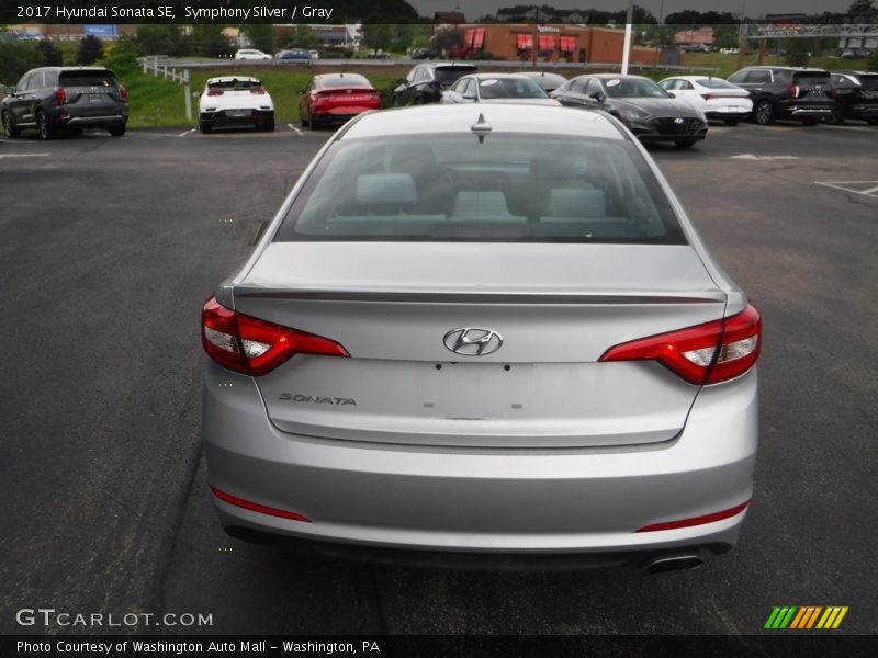 Symphony Silver / Gray 2017 Hyundai Sonata SE