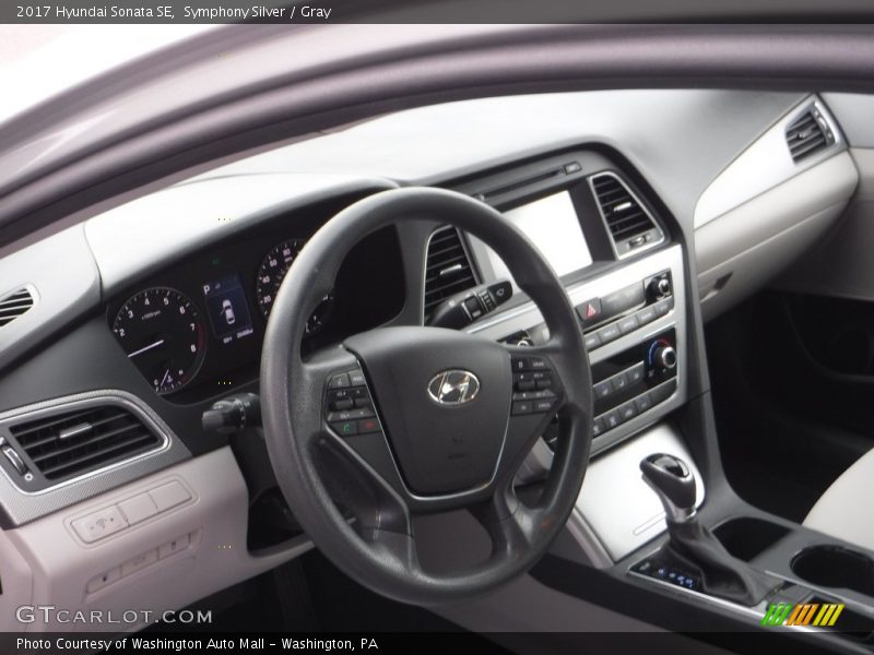 Symphony Silver / Gray 2017 Hyundai Sonata SE