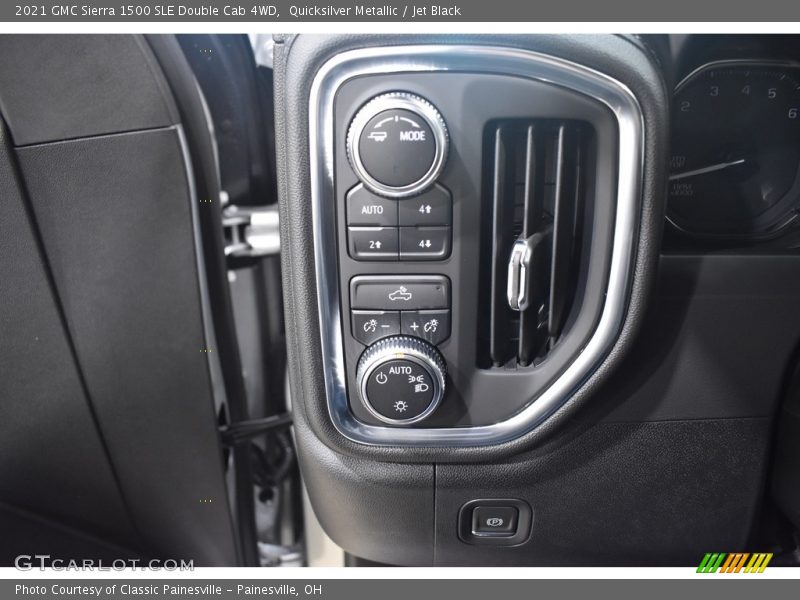 Quicksilver Metallic / Jet Black 2021 GMC Sierra 1500 SLE Double Cab 4WD